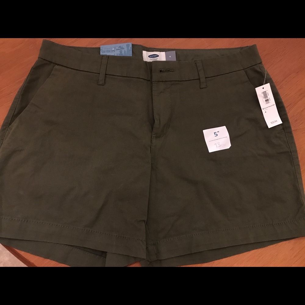 Old navy shorts army green
